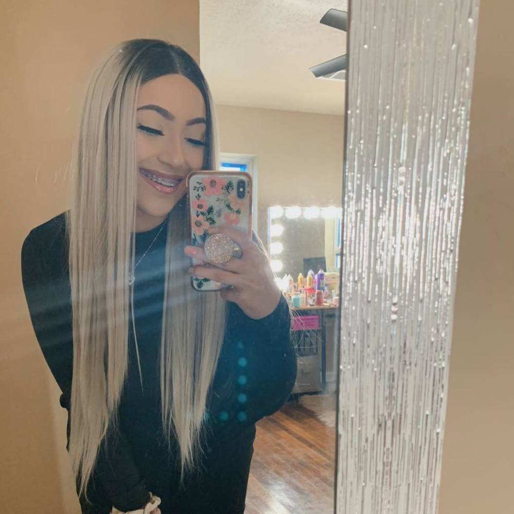 Meet your Posher, Iris